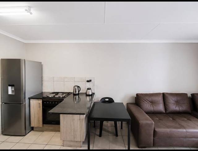 2 BEDROOM APARTMENT FOR SALE IN HEUWELOORD